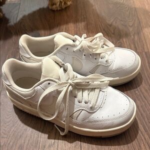Nike off white sneakers size 6